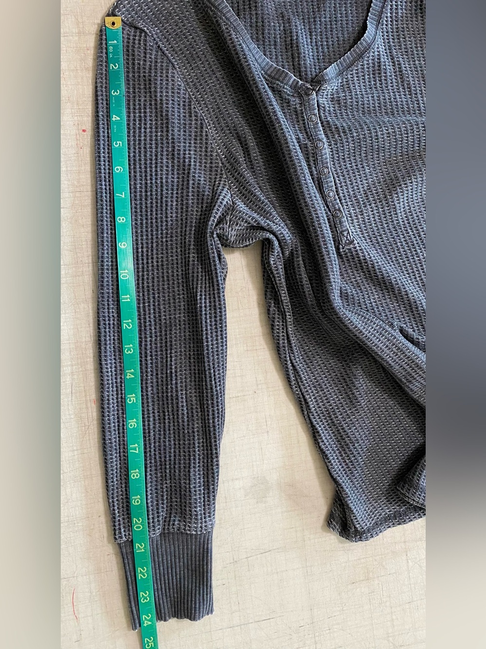 Seven7 Charcoal Waffle Knit Henley Top - Picture 11 of 11